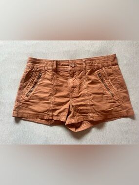 American Eagle Outfitters Women’s Cargo Shorts in Rust Orange